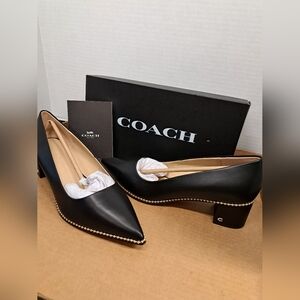 Coach WILLA 45 Black LEATHER Pointed ToeHeels Pumps  US Size 8 New  With Box